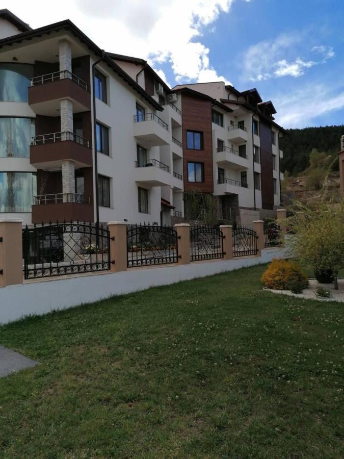 Apartamento Арт Мезонет Salem Velingrado Exterior foto